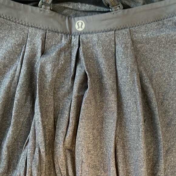 Lululemon RARE grey tank too - Picture 4 of 5